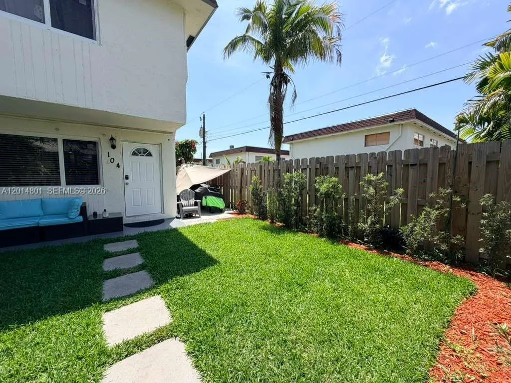1500 NE 151st St # 104, Miami, FL 33162 photo 3