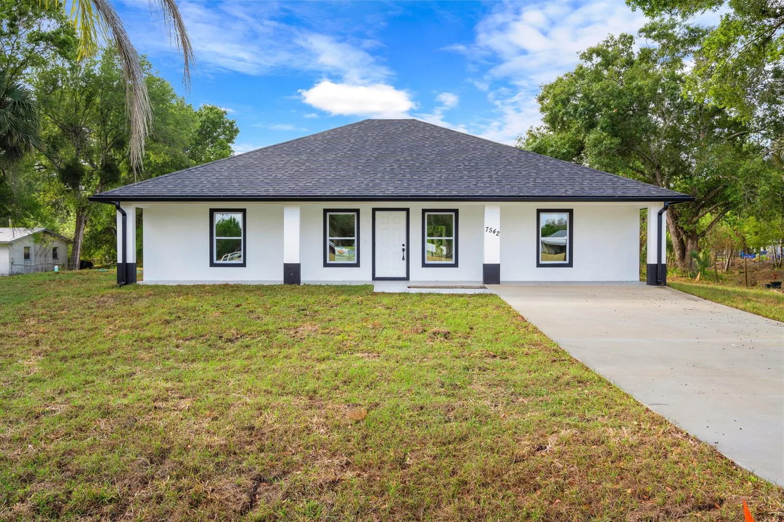 7542 NW 83rd Court, Okeechobee, FL 34972