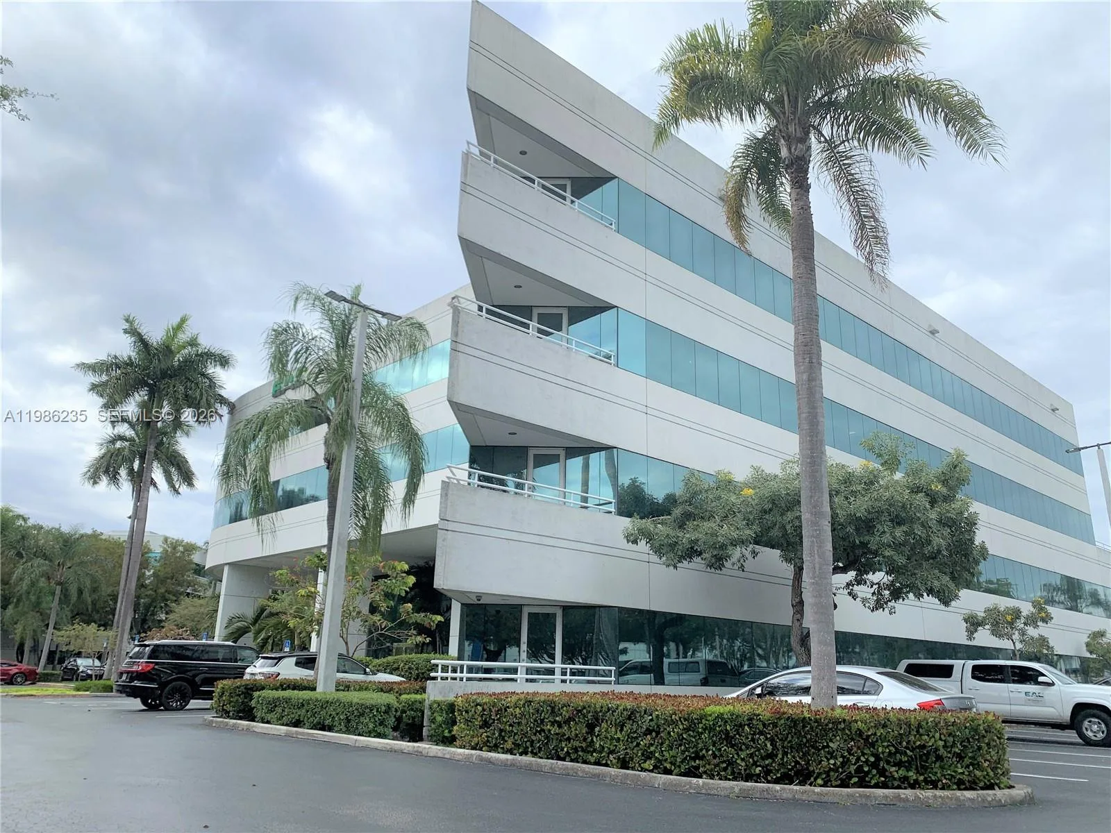 5959 Waterford District Dr # 103, Miami, FL 33126