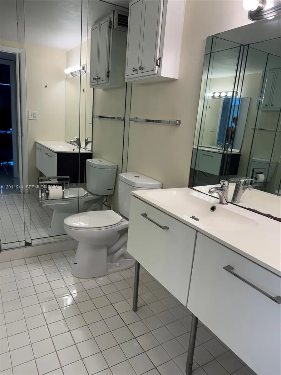 11111 Biscayne Blvd # 2H, Miami, FL 33181 photo 12
