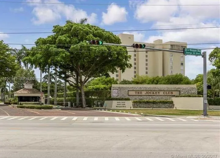 11111 Biscayne Blvd # 2H, Miami, FL 33181 photo 2