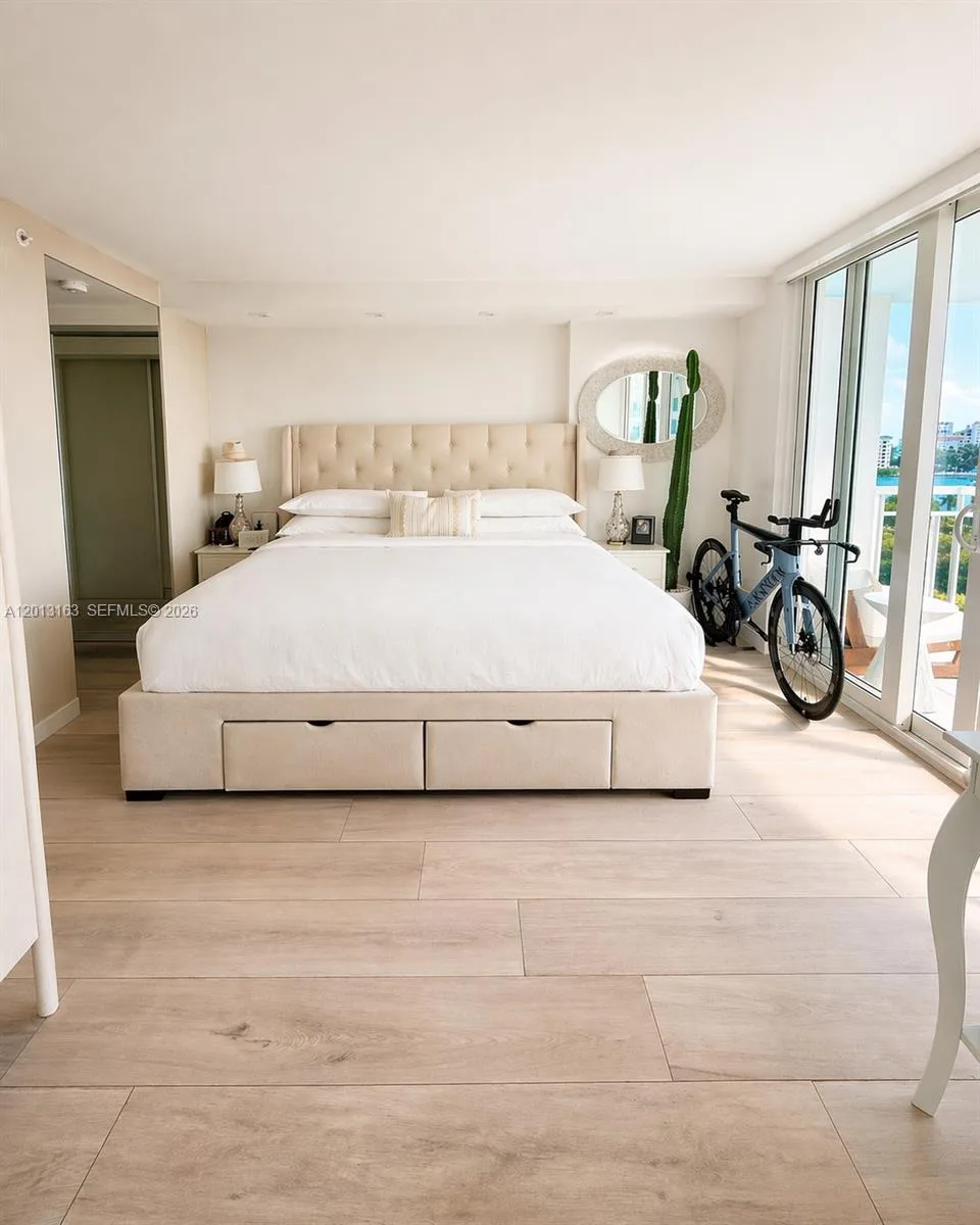 400 S Pointe Dr # 707, Miami Beach, FL 33139 photo 9