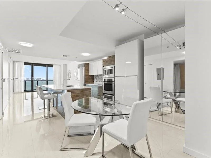 460 NE 28th St # 2203, Miami, FL 33137