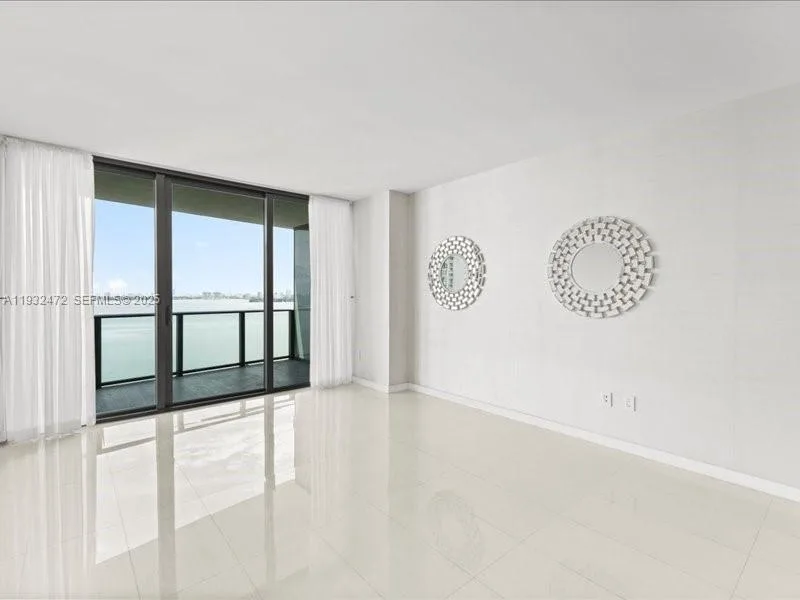460 NE 28th St # 2203, Miami, FL 33137 photo 4