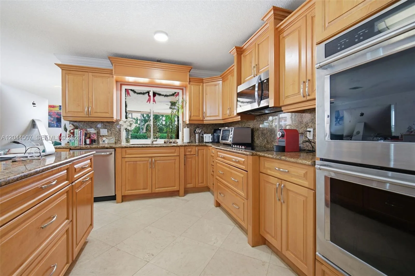 713 Diplomat Pkwy, Hallandale Beach, FL 33009 photo 13