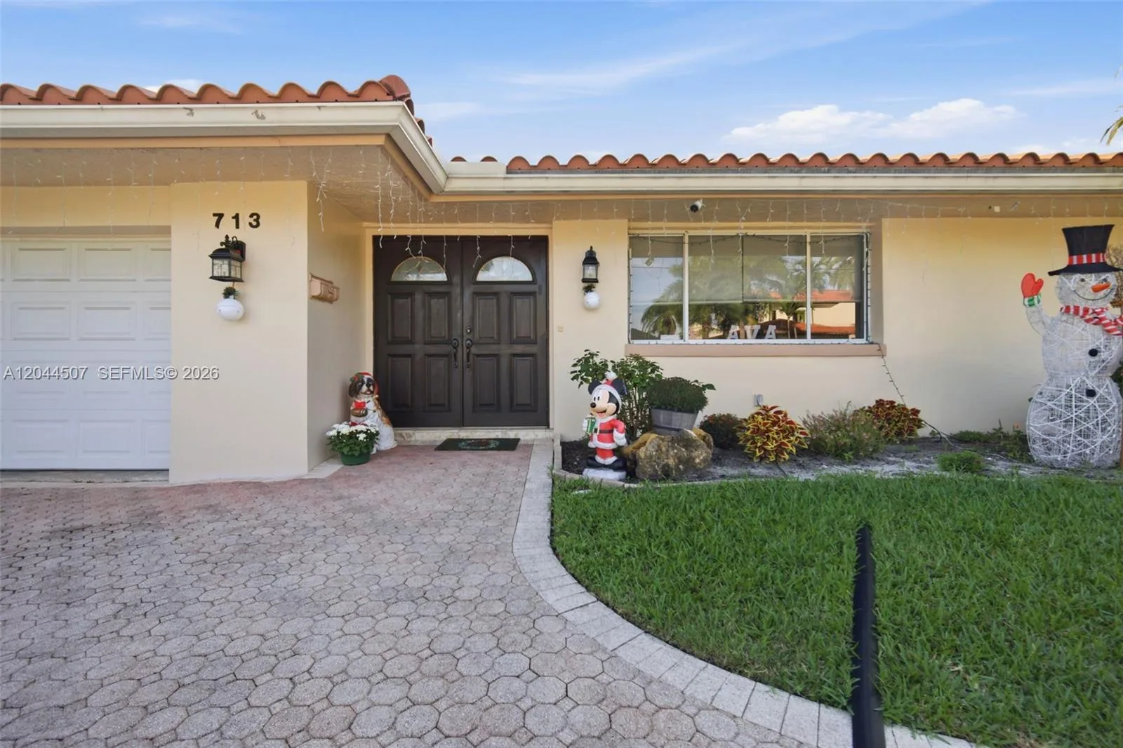 713 Diplomat Pkwy, Hallandale Beach, FL 33009 photo 8