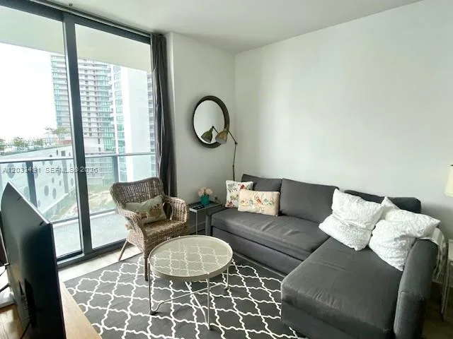 501 NE 31st St # 802, Miami, FL 33137 photo 3