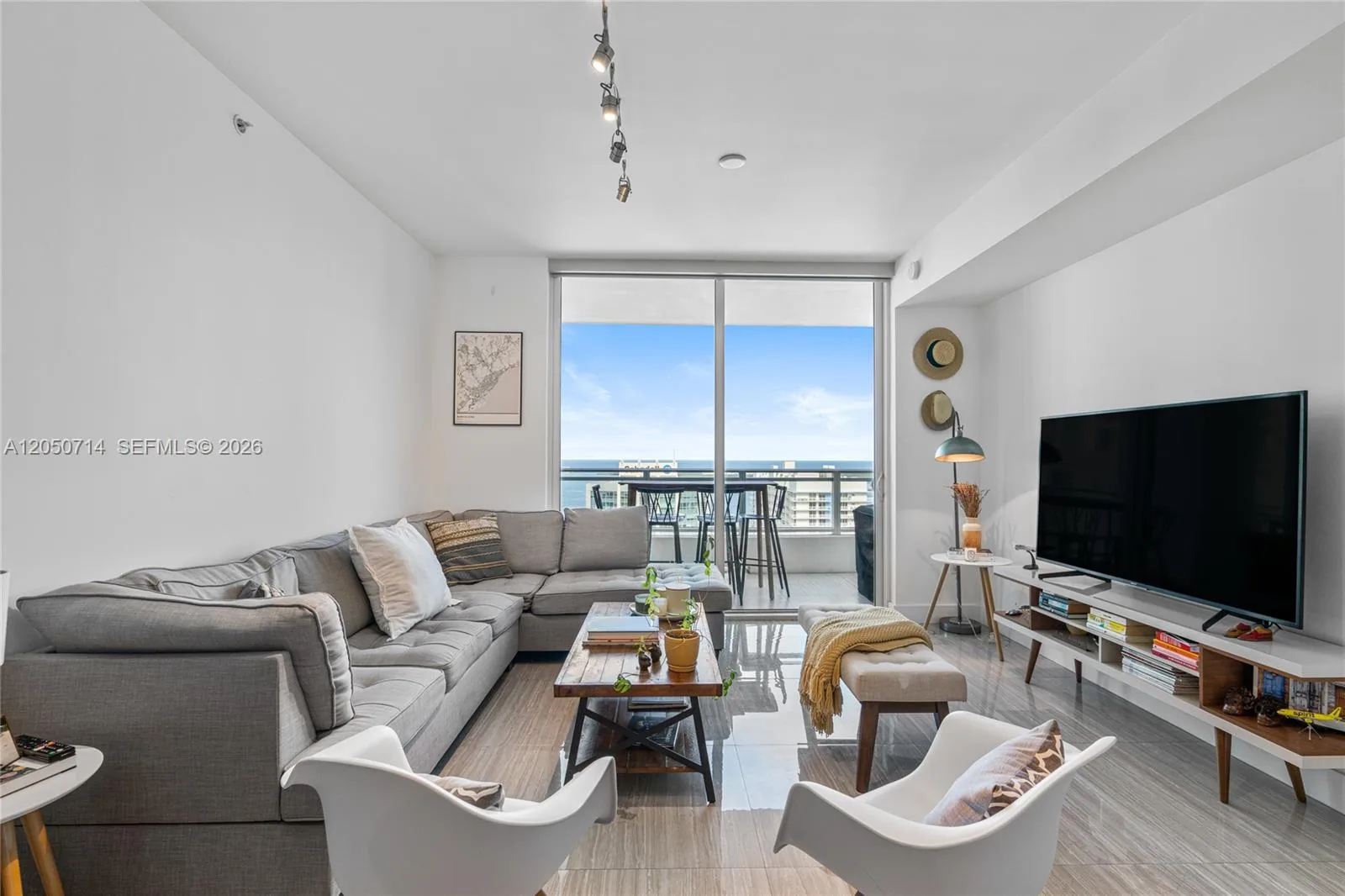 1080 Brickell Ave # 4102, Miami, FL 33131 photo 4