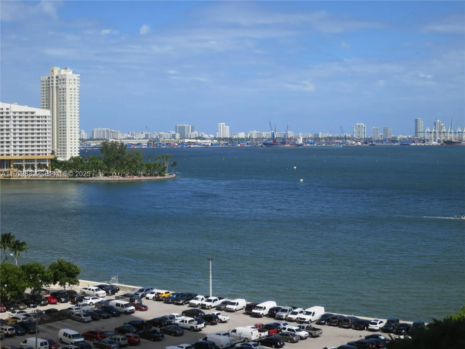 1300 BRICKELL BAY DR # 1110, Miami, FL 33131 photo 11