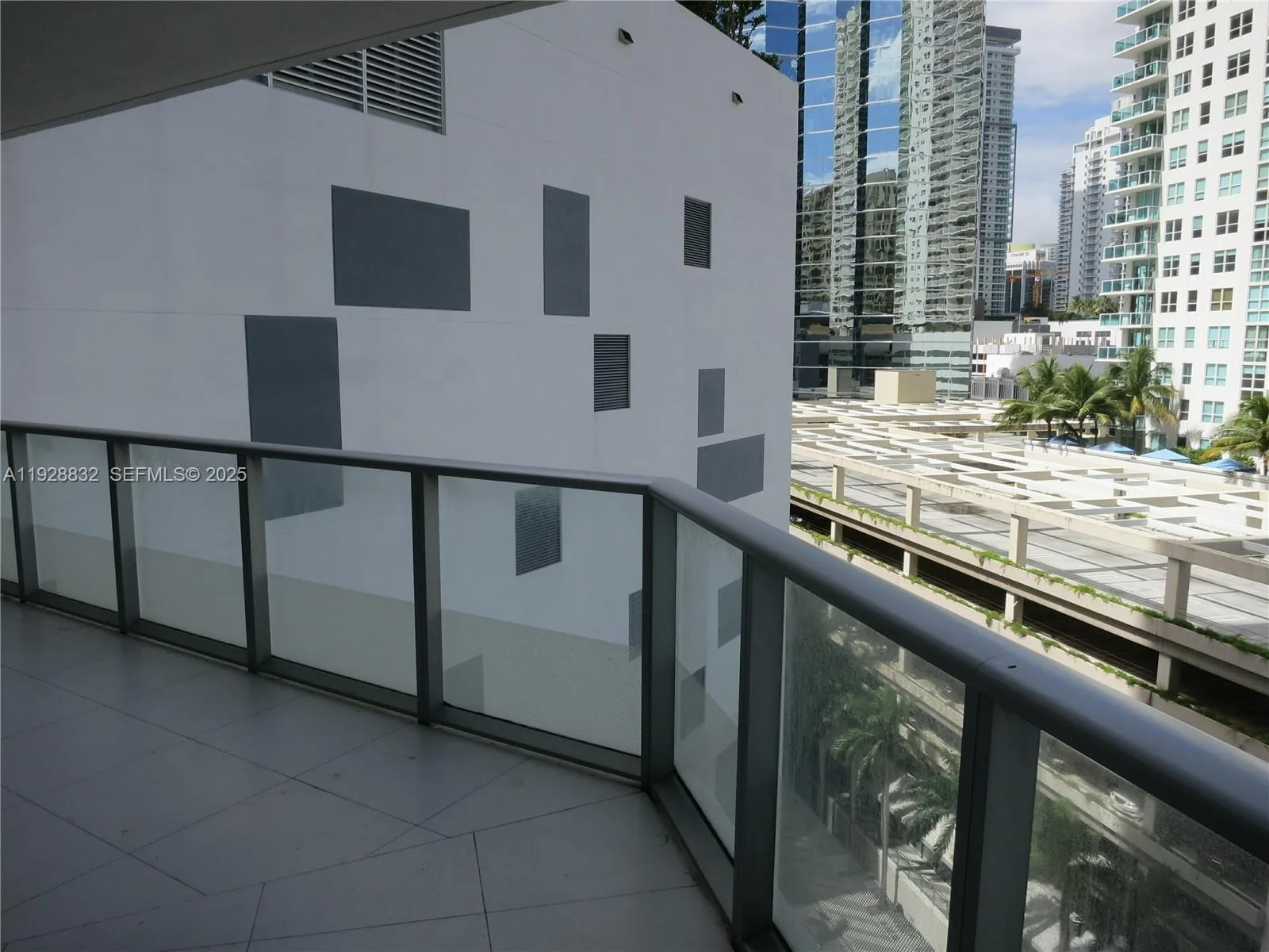 1300 BRICKELL BAY DR # 1110, Miami, FL 33131 photo 12