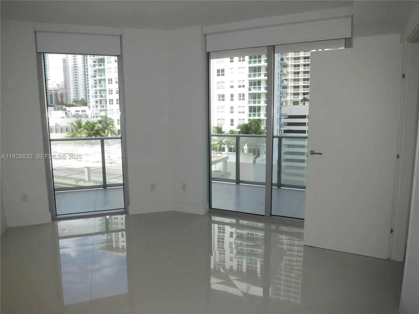1300 BRICKELL BAY DR # 1110, Miami, FL 33131 photo 5