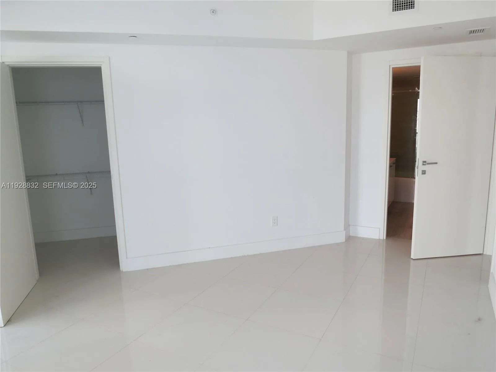 1300 BRICKELL BAY DR # 1110, Miami, FL 33131 photo 6
