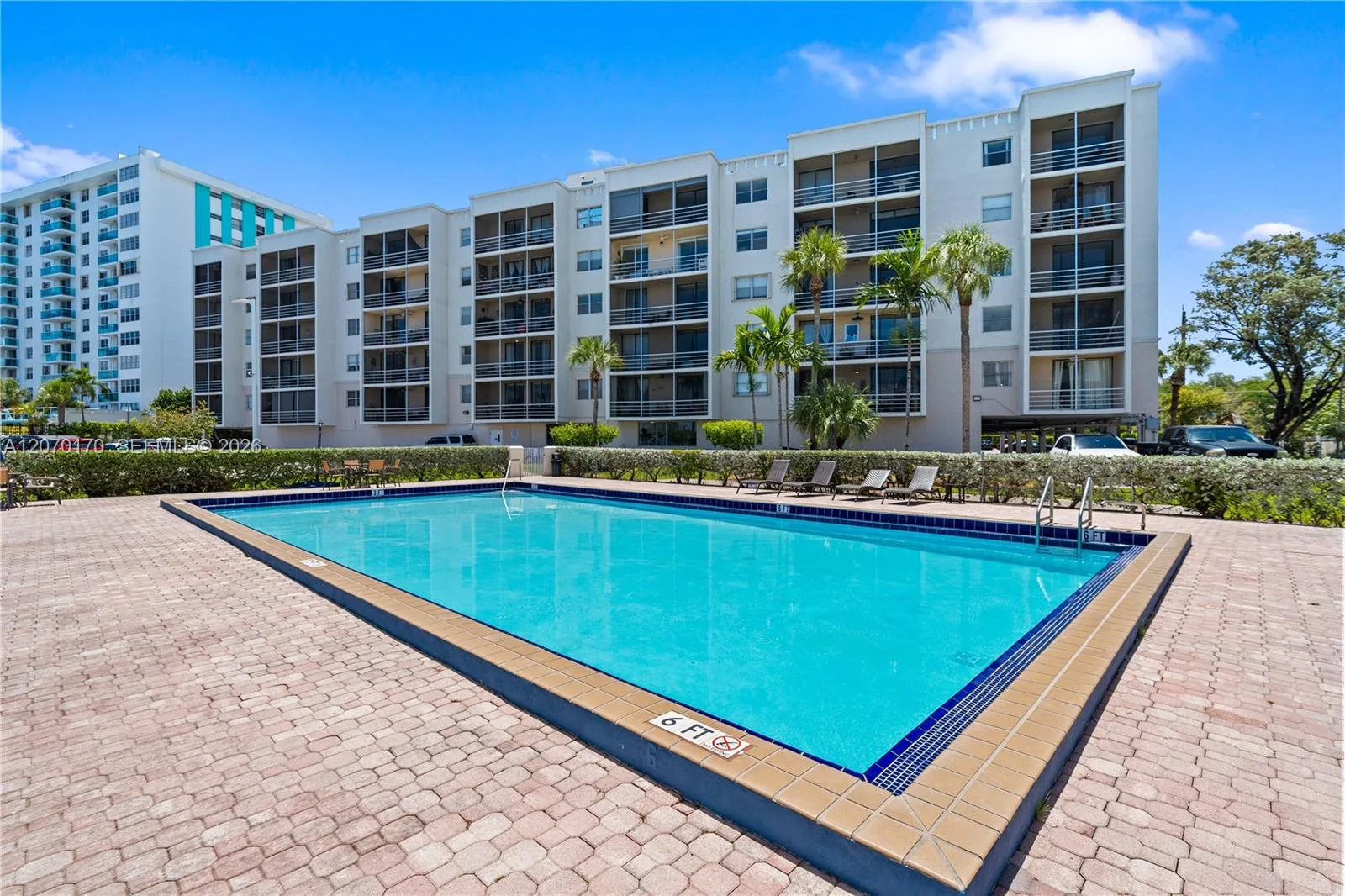 2821 N Miami Beach Blvd # 4F, North Miami Beach, FL 33160 photo 2