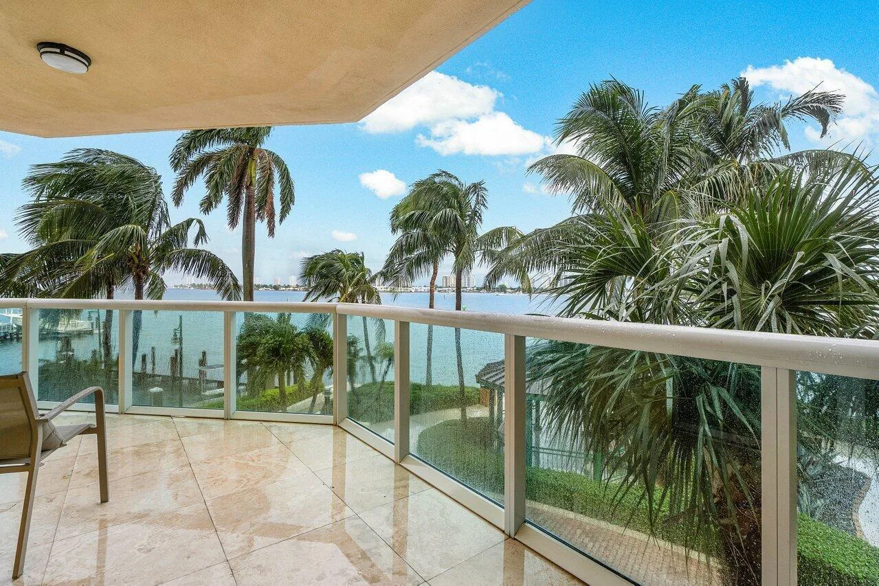 2650 Lake Shore Drive # 206, Riviera Beach, FL 33404 photo 2