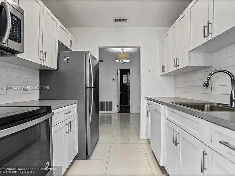 348 S Federal Hwy # 31, Dania Beach, FL 33004 photo 10