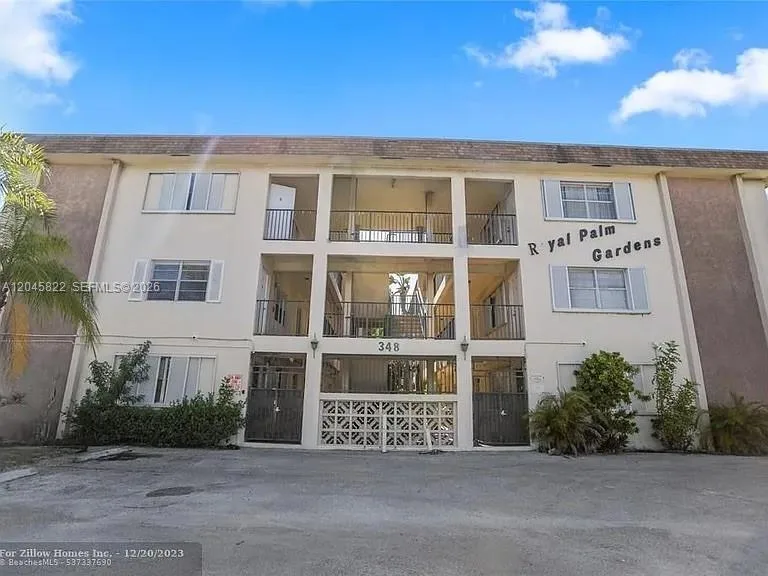 348 S Federal Hwy # 31, Dania Beach, FL 33004 photo 2