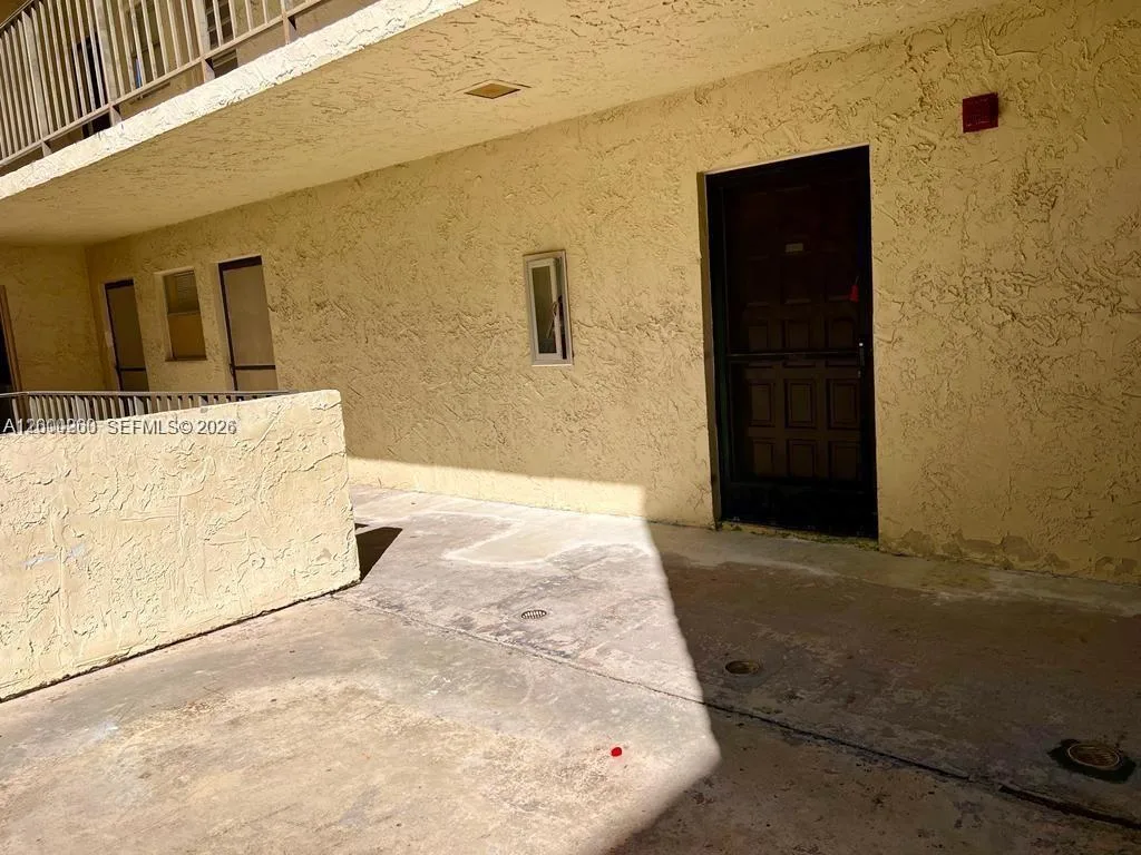 3300 Spanish Moss Ter # 206, Lauderhill, FL 33319 — zdjęcie 4
