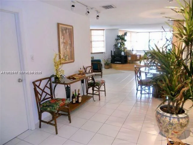 905 Brickell Bay Dr # 931, Miami, FL 33131 photo 5