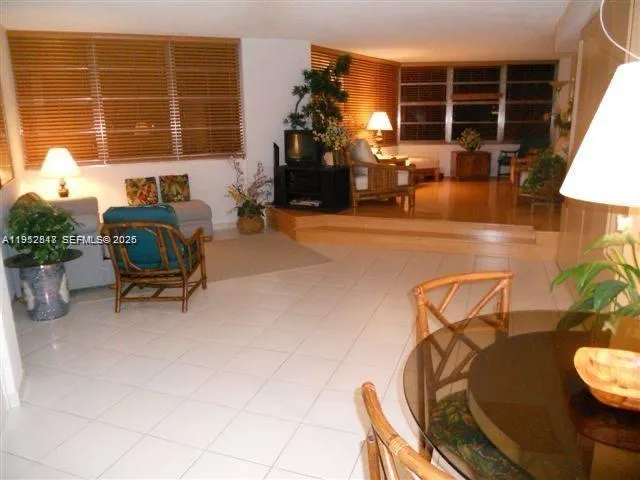 905 Brickell Bay Dr # 931, Miami, FL 33131 photo 6
