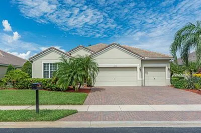 4250 Diamond Square, Vero Beach, FL 32967