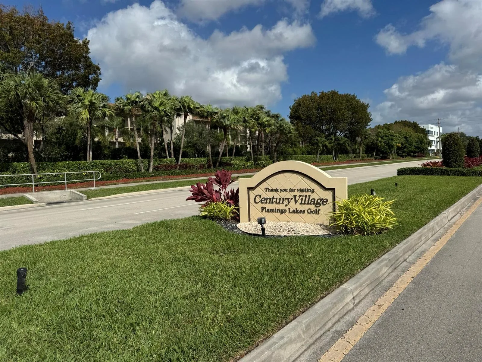 850 SW 133rd Terrace # 315b, Pembroke Pines, FL 33027