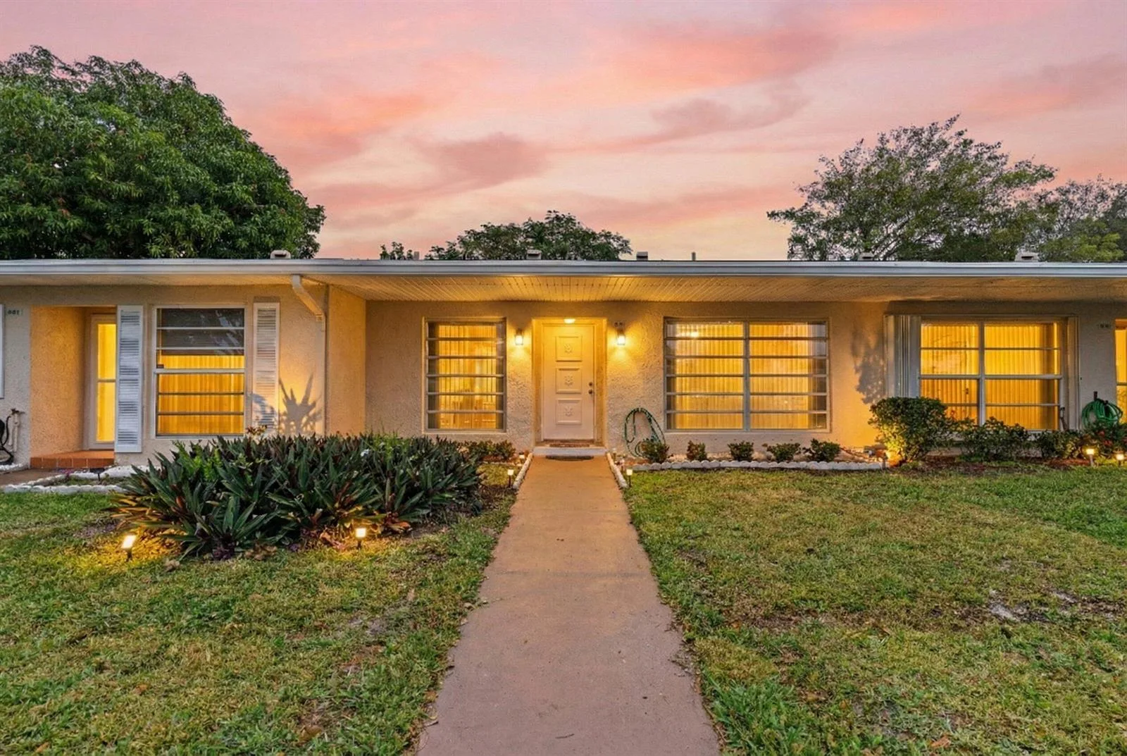 8555 Bella Vista Drive # 86, Boca Raton, FL 33433