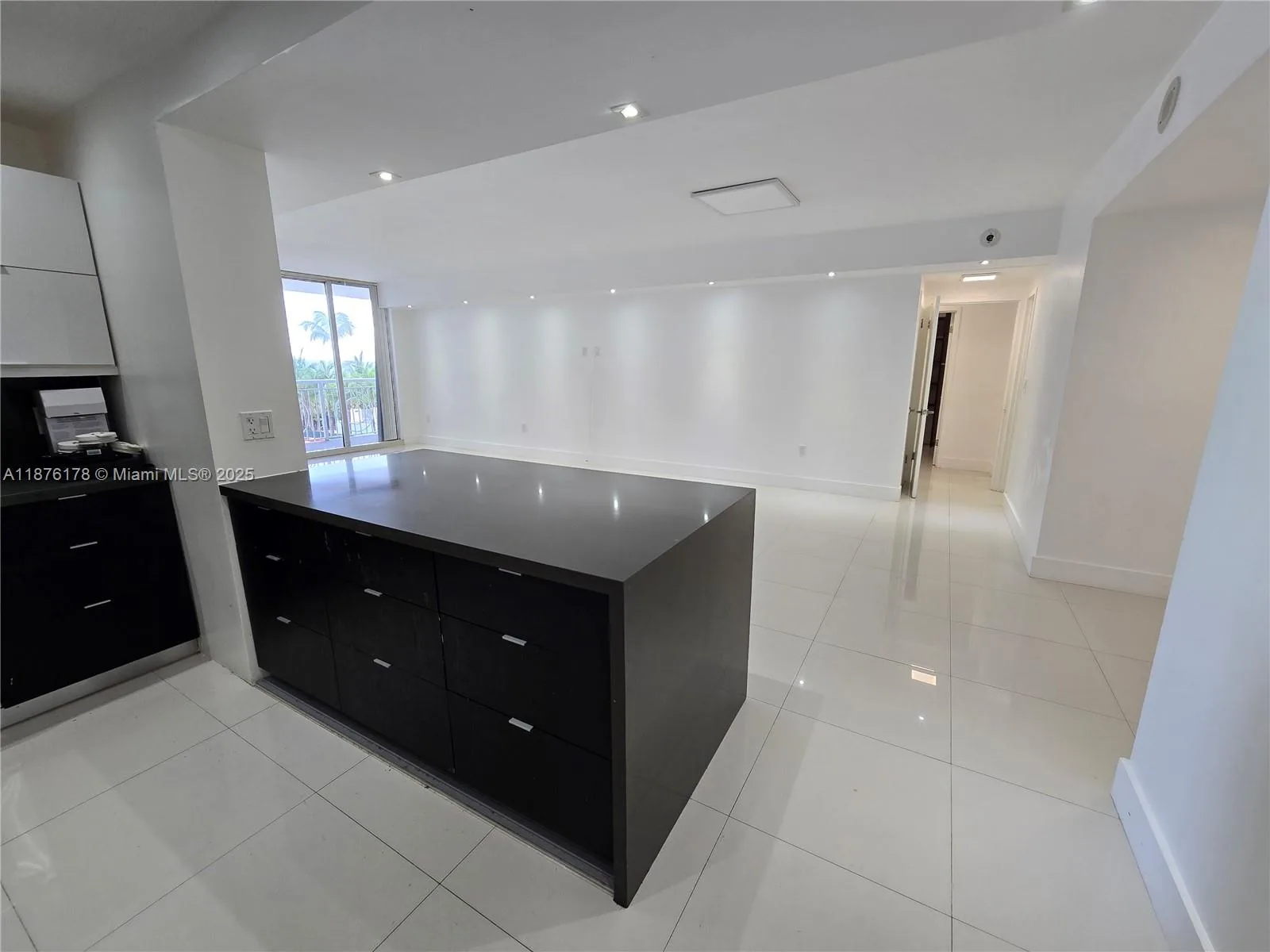 5825 Collins Ave # J4, Miami Beach, FL 33140 photo 11