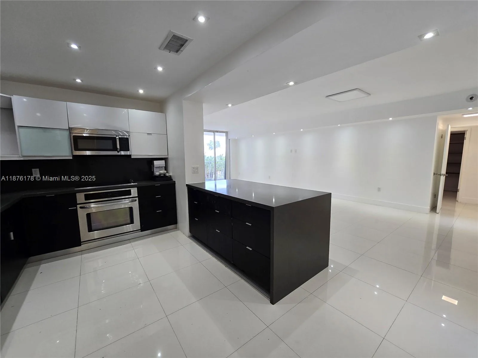 5825 Collins Ave # J4, Miami Beach, FL 33140 photo 13