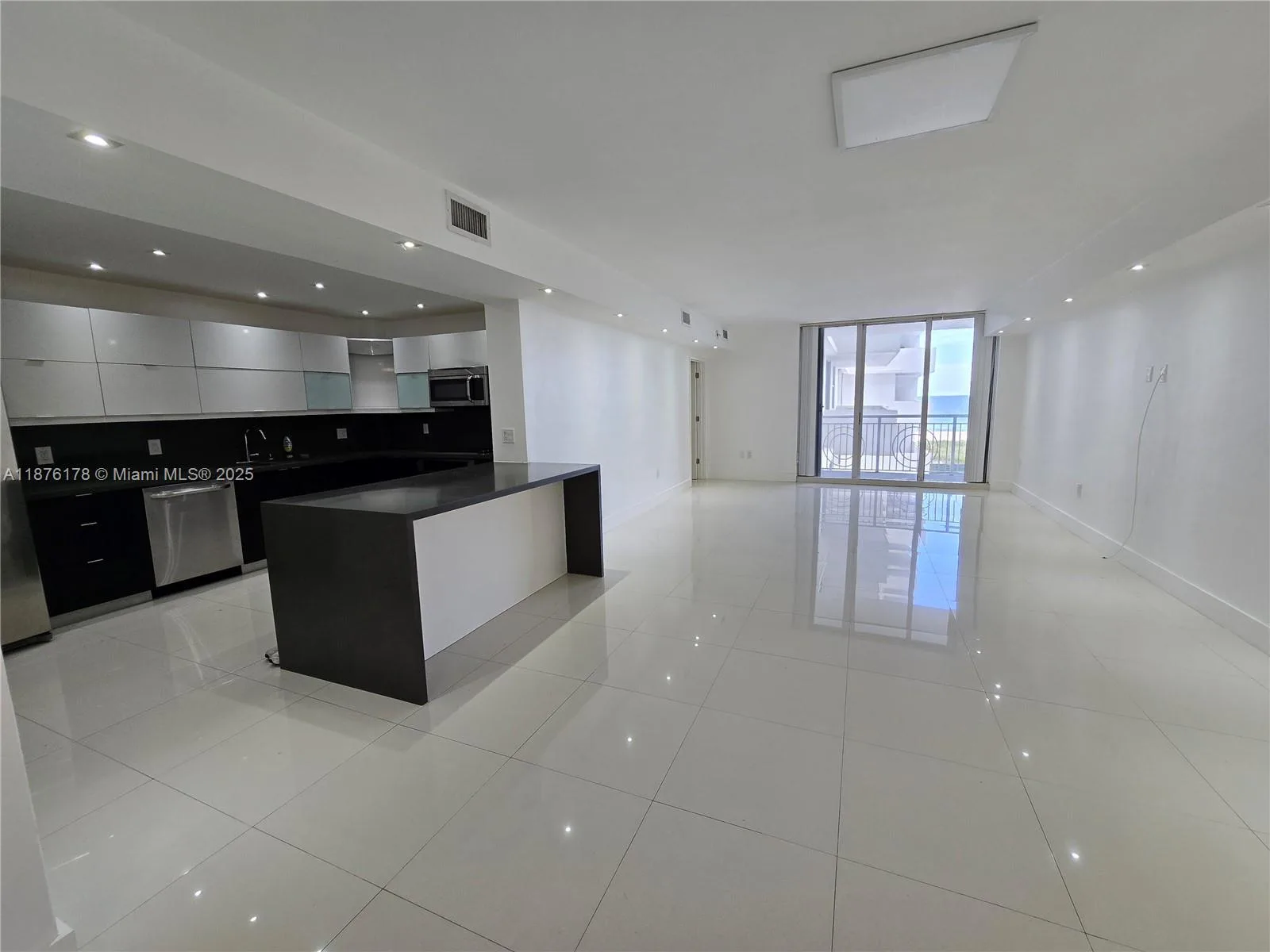 5825 Collins Ave # J4, Miami Beach, FL 33140 photo 6