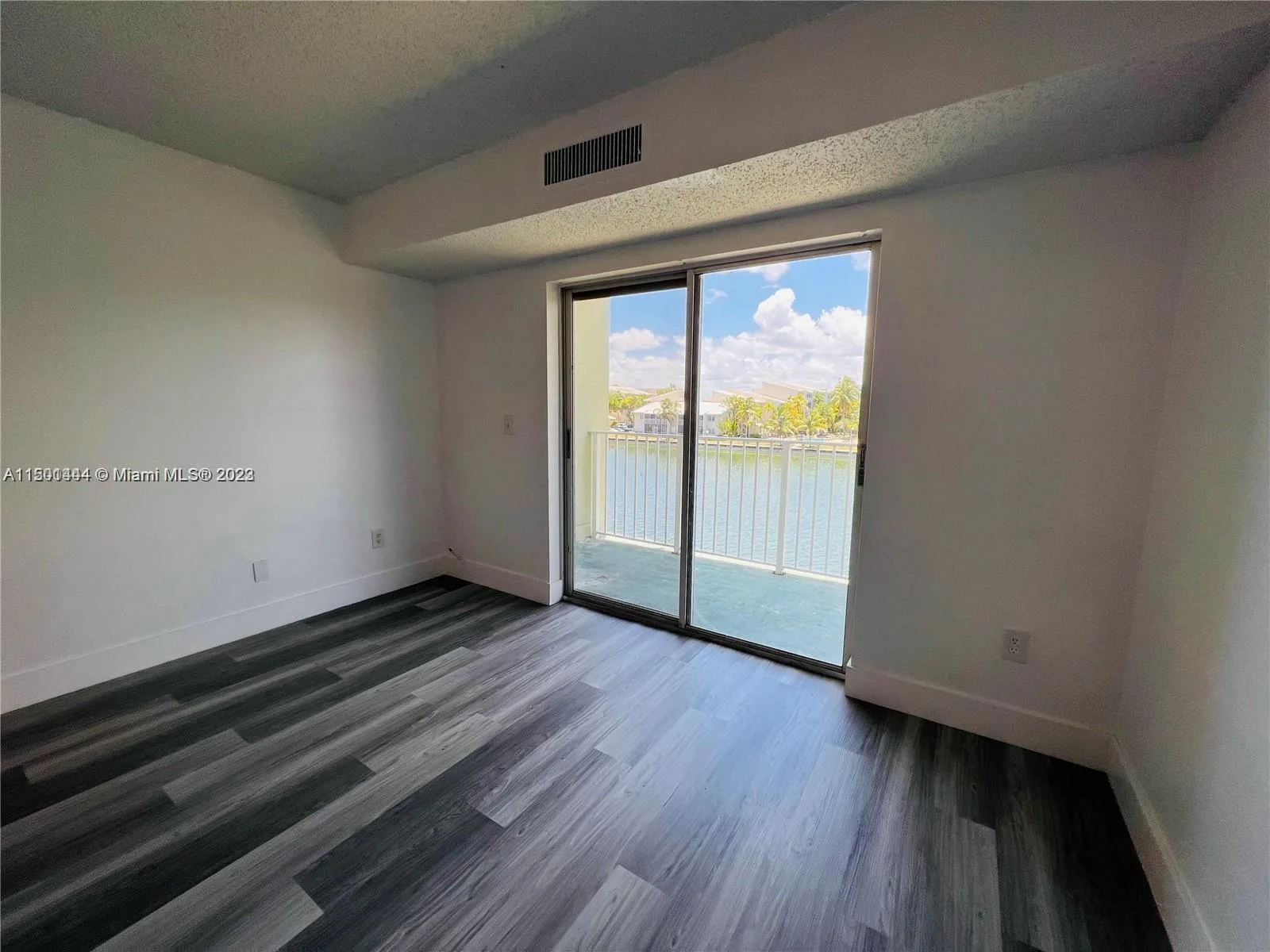 8260 SW 210th St # 220, Cutler Bay, FL 33189 photo 5