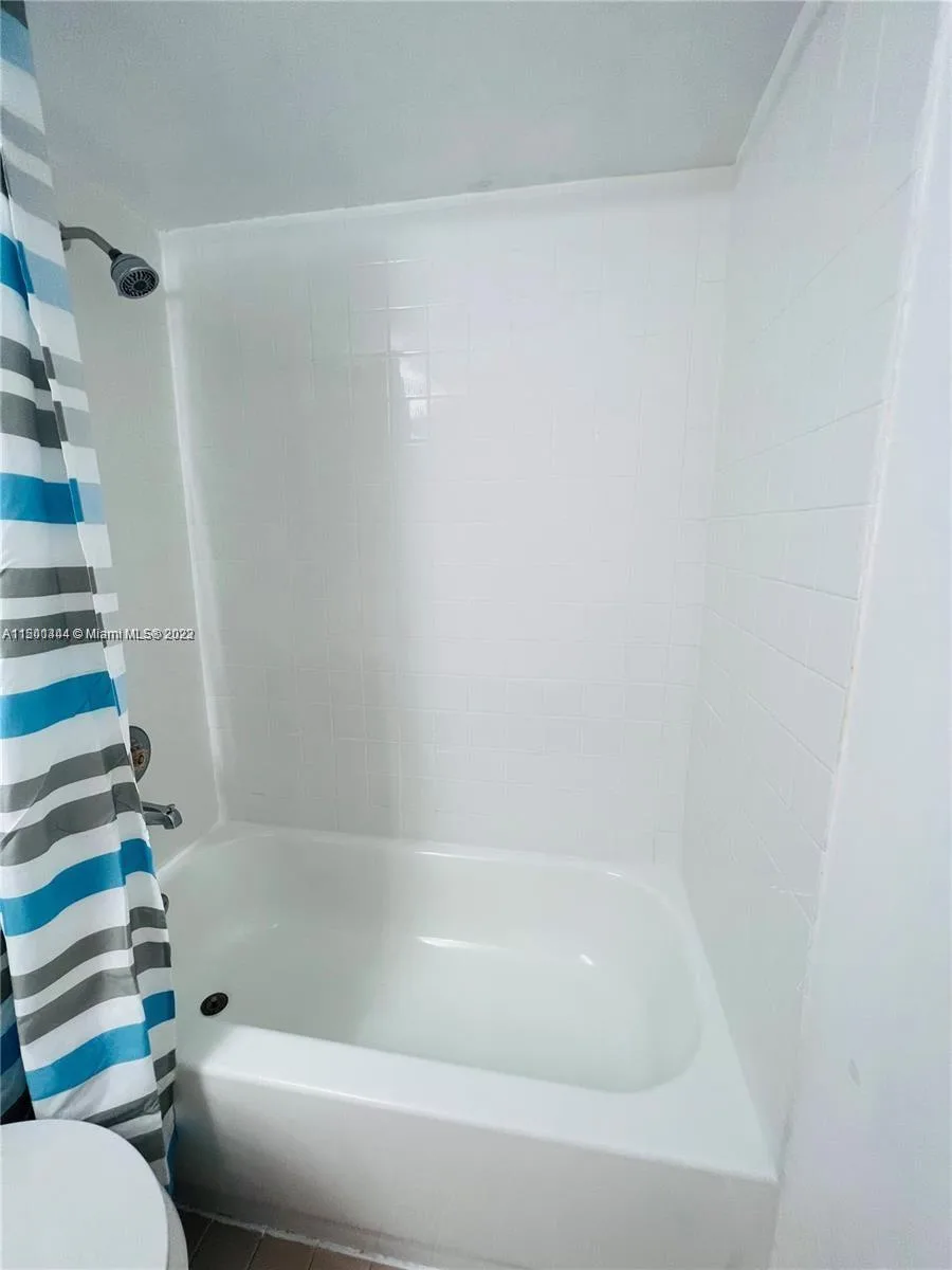 8260 SW 210th St # 220, Cutler Bay, FL 33189 photo 9