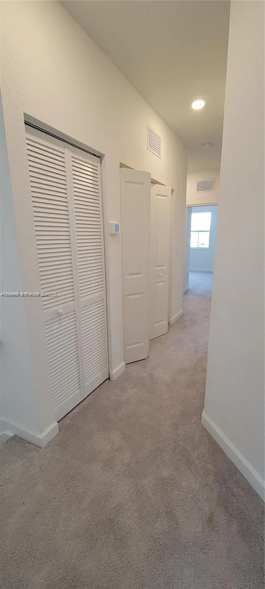 1010 SE 26th Ter, Homestead, FL 33035 photo 11
