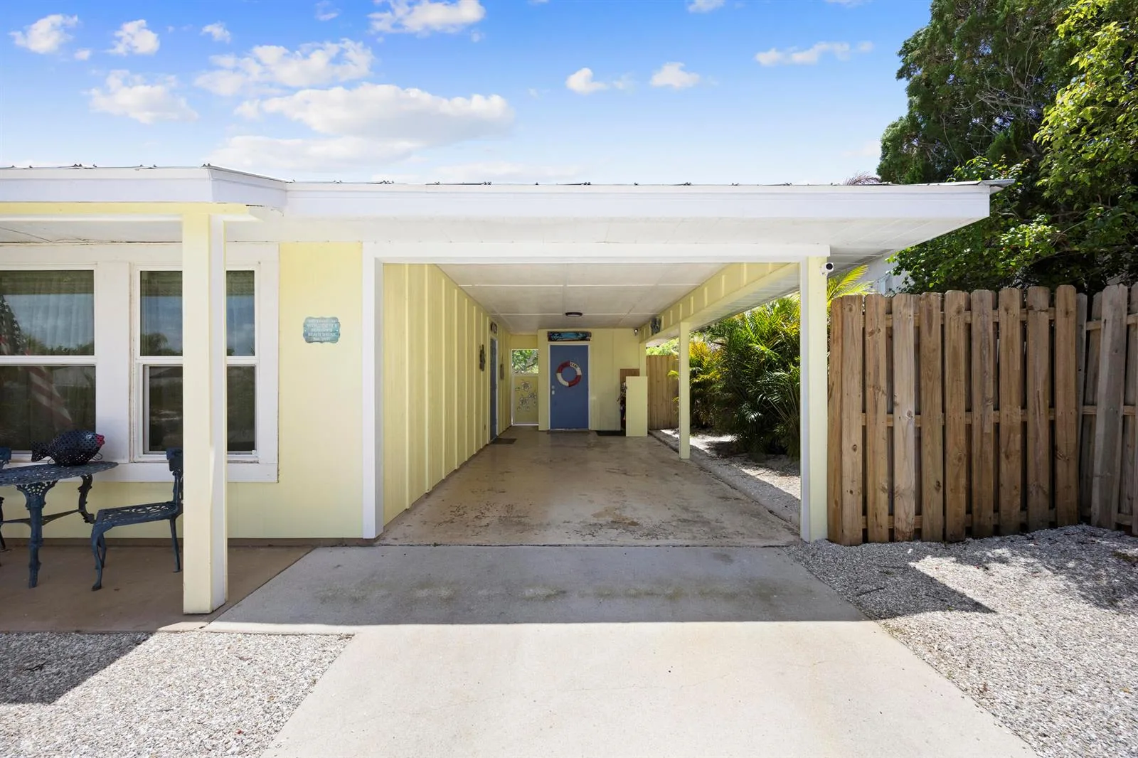 8704 SE Jardin Street, Hobe Sound, FL 33455 photo 3
