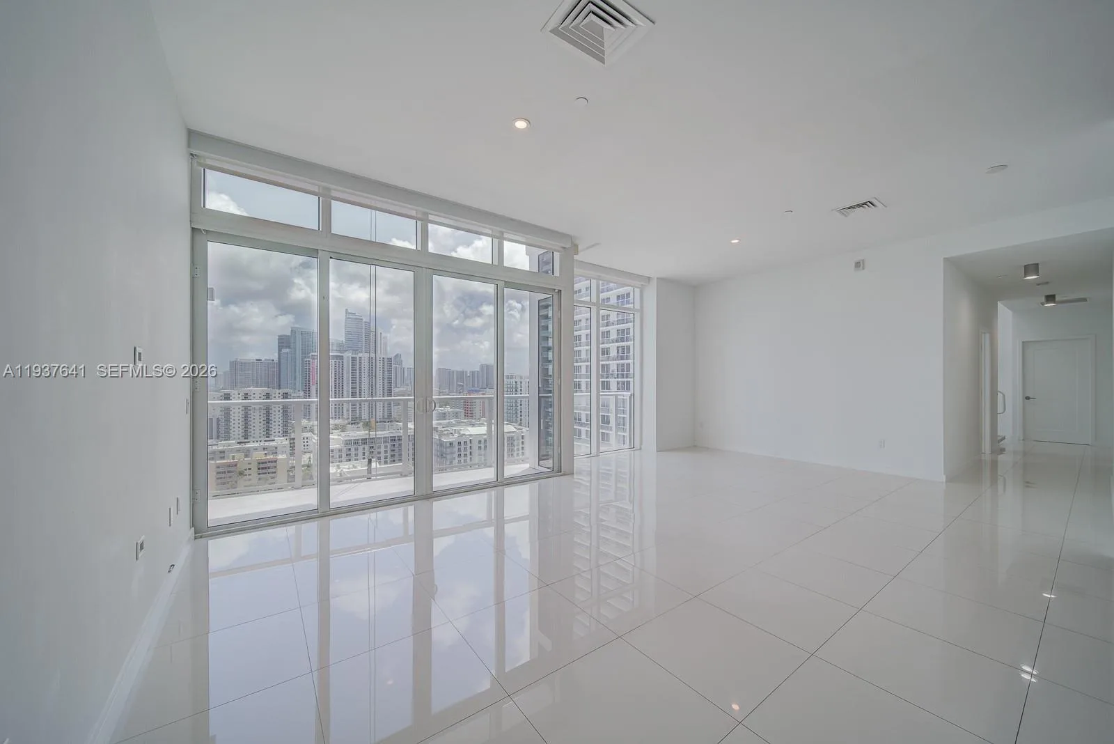 601 NE 27th St # 1904, Miami, FL 33137 photo 6