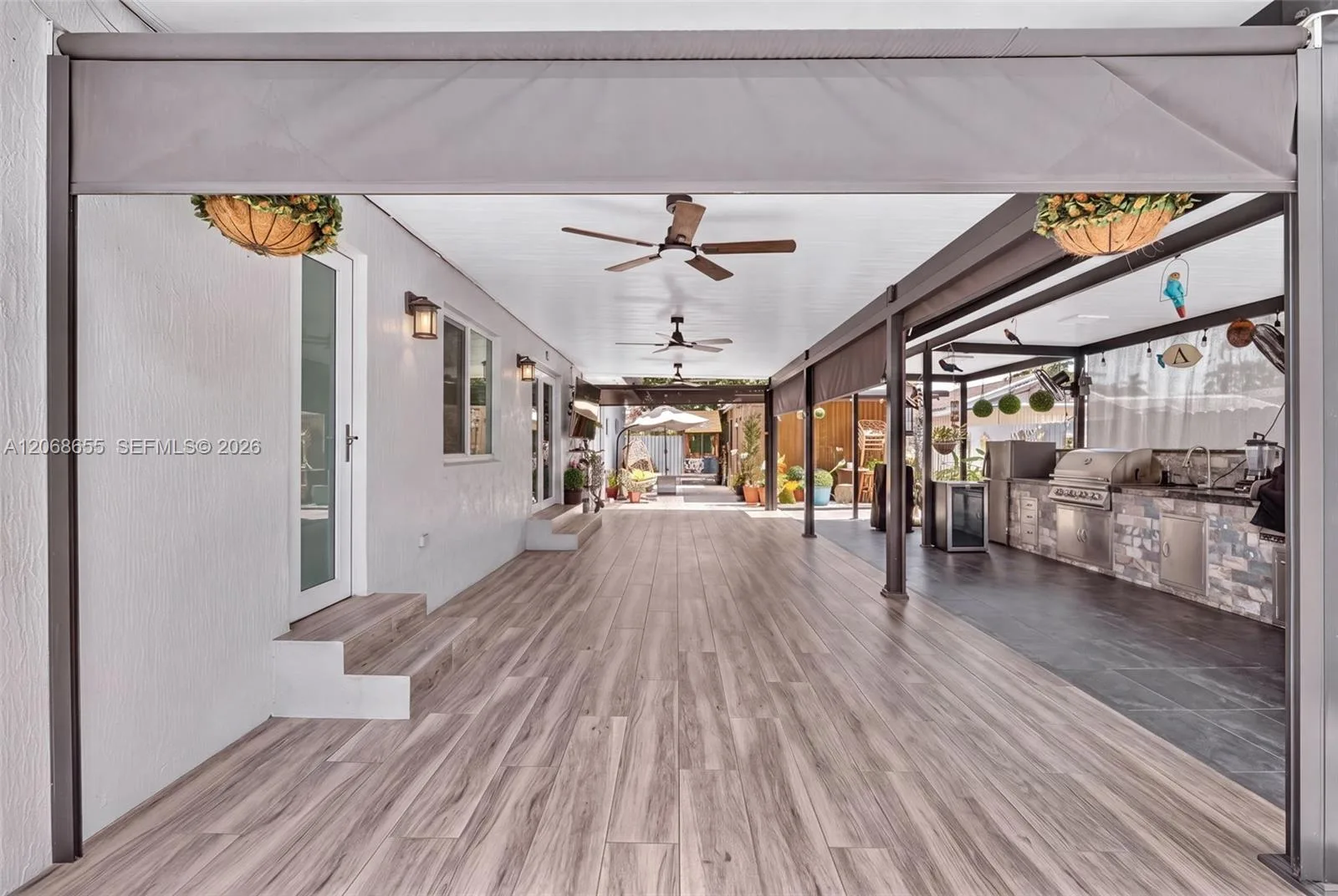 700 W 51st Pl, Hialeah, FL 33012 photo 11