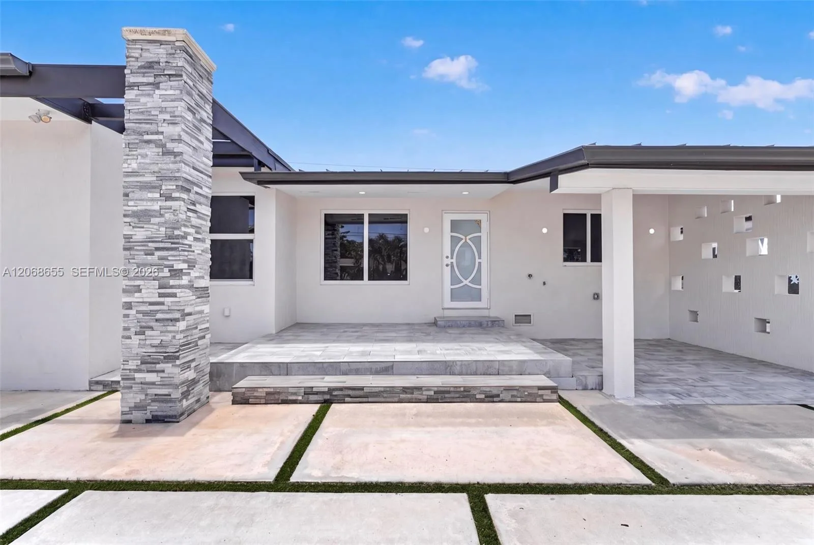 700 W 51st Pl, Hialeah, FL 33012 photo 3