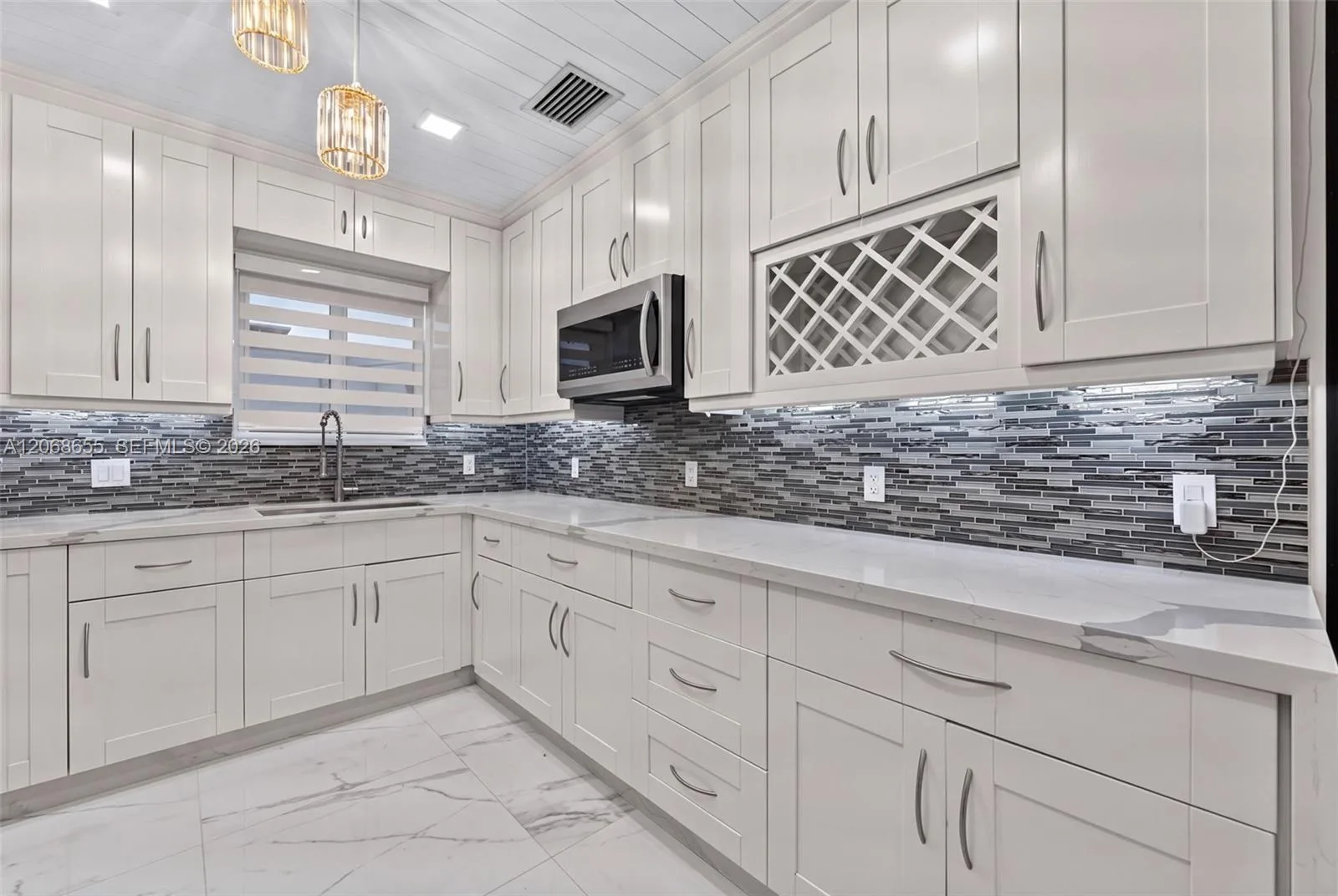700 W 51st Pl, Hialeah, FL 33012 photo 6