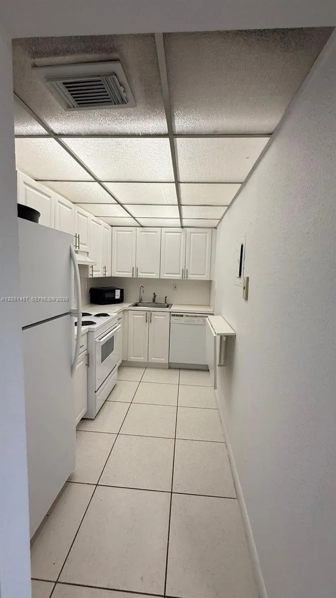 17530 NW 68th Ave # C3010, Hialeah, FL 33015 photo 3