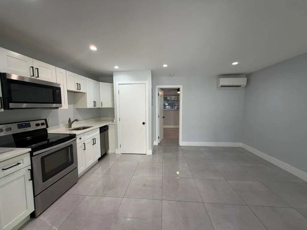 820 N Victoria Park Road # 3, Fort Lauderdale, FL 33304