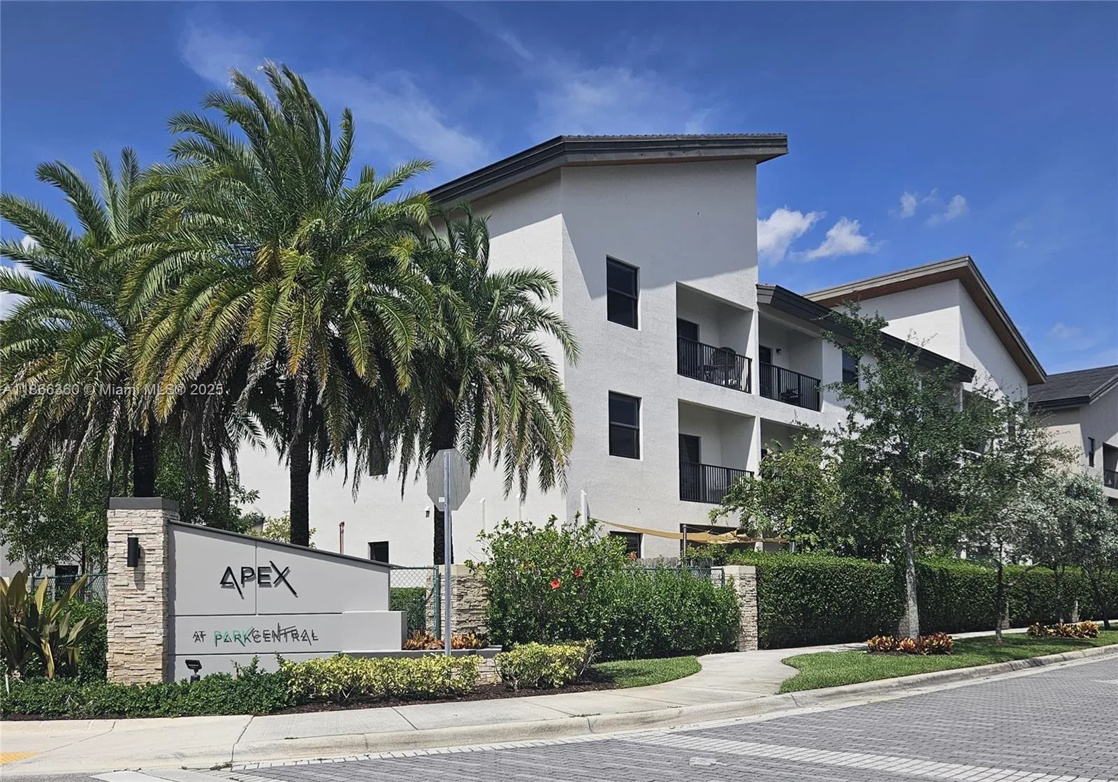 8175 NW 104th Ave # 35, Doral, FL 33178