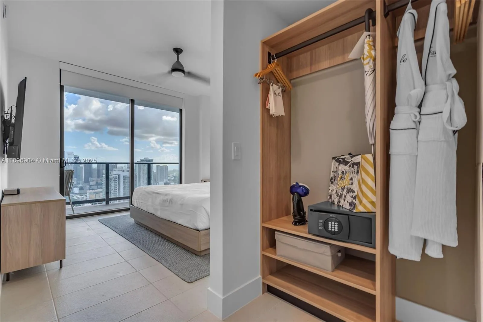 159 NE 6th St # 4514, Miami, FL 33132 photo 10