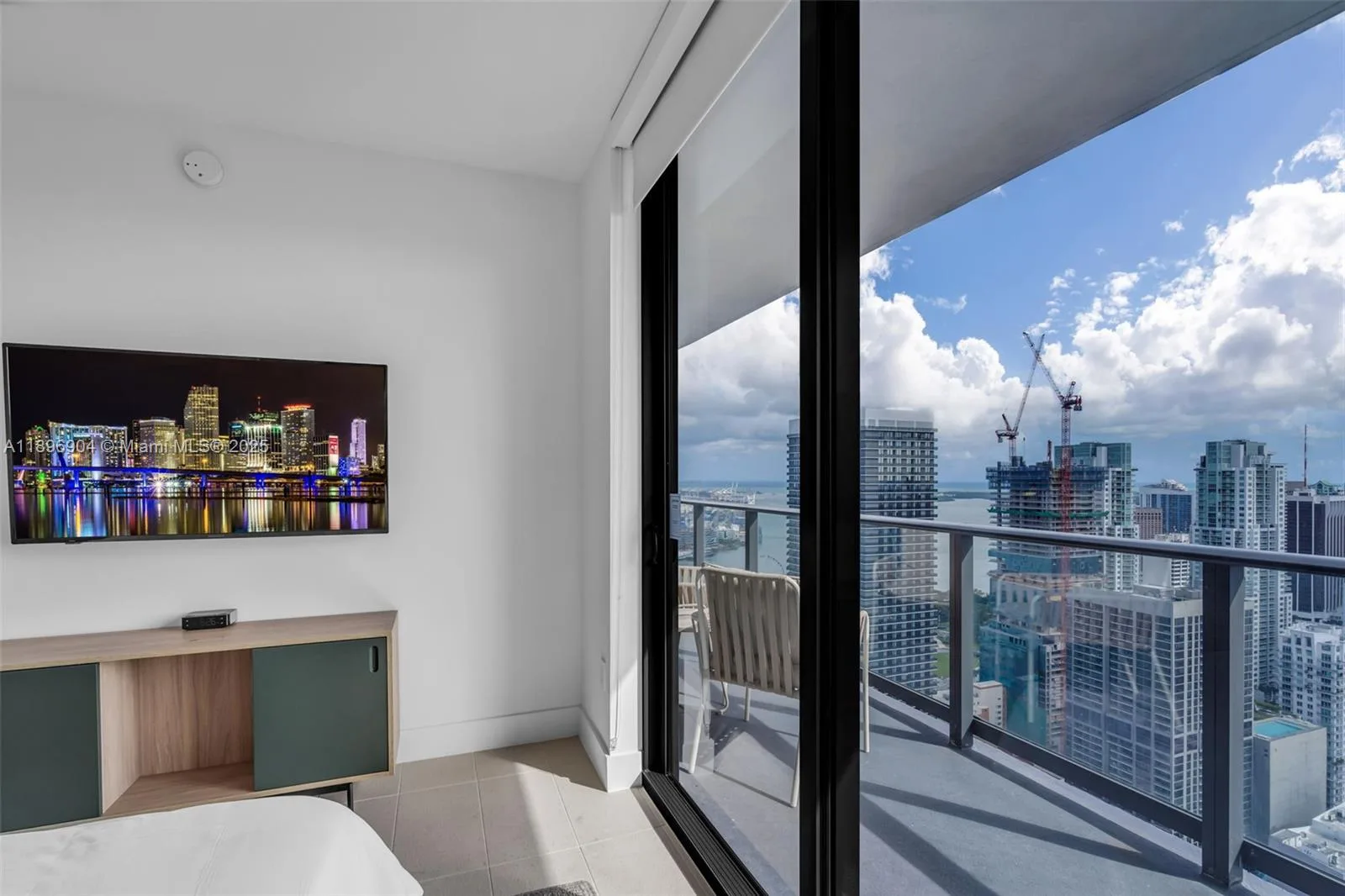 159 NE 6th St # 4514, Miami, FL 33132 photo 8