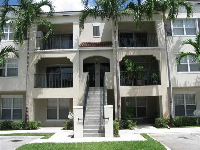 5800 W Sample Road # 305, Coral Springs, FL 33067