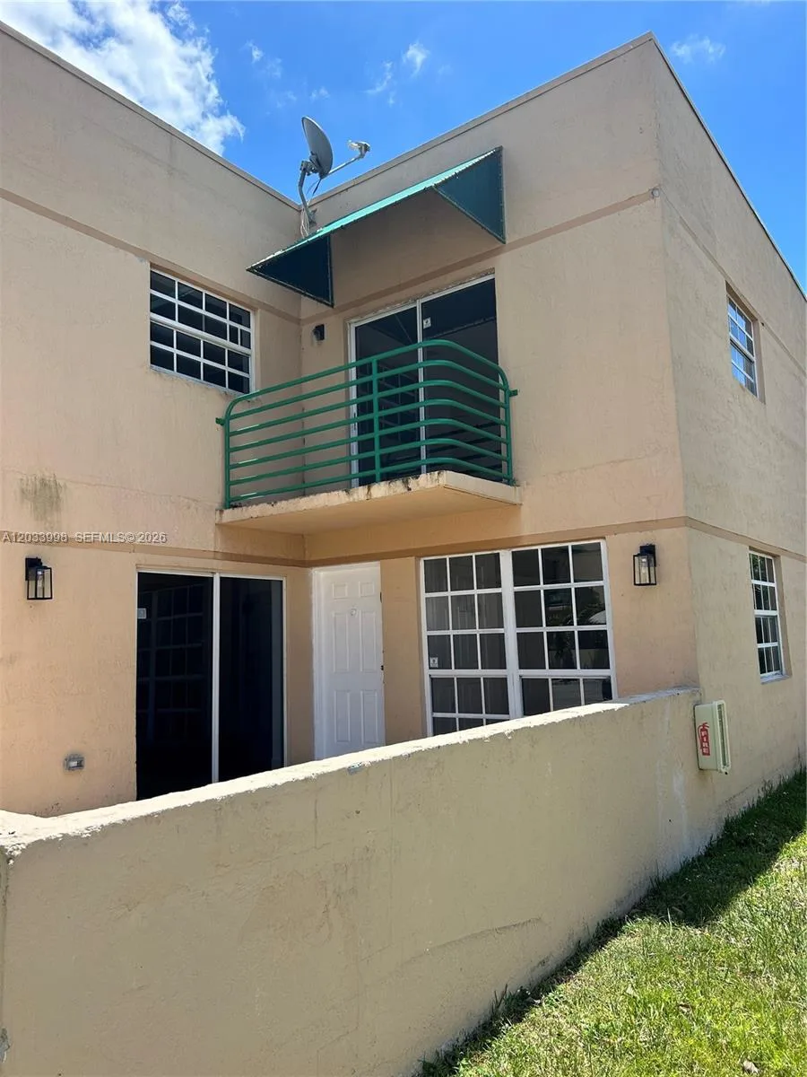 11880 SW 19th Ter # 113, Miami, FL 33175