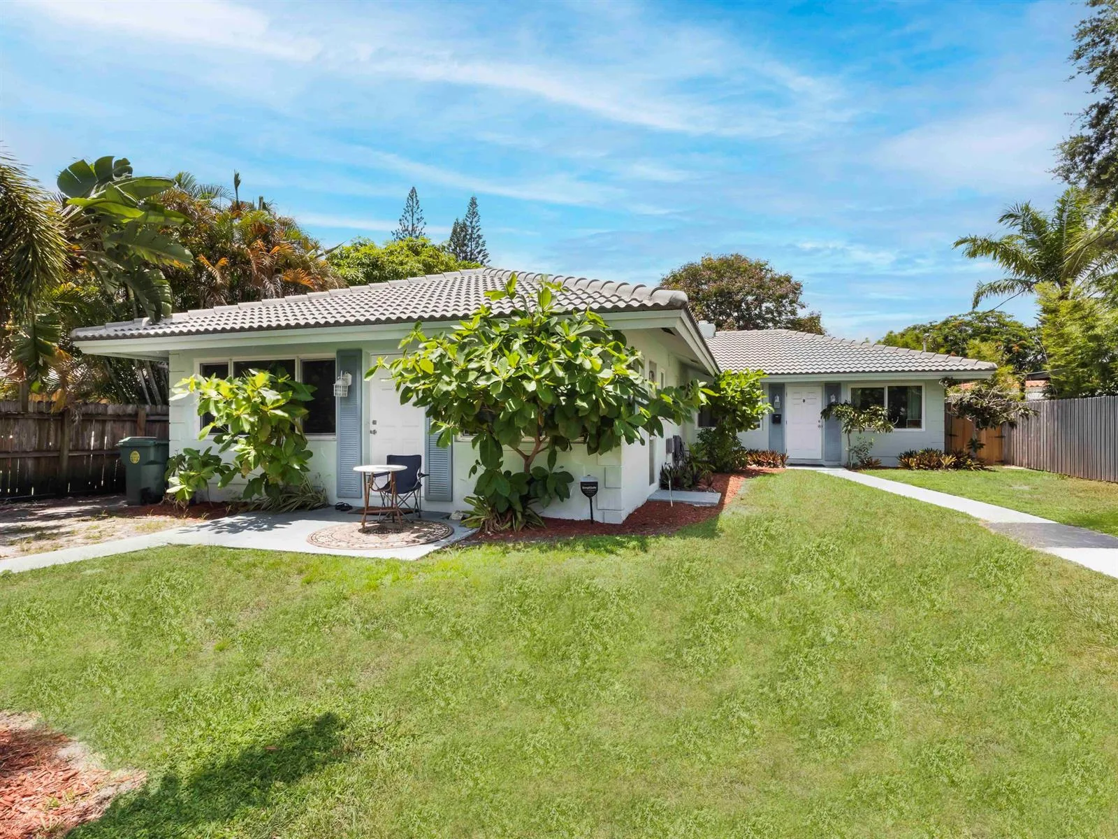 1680 NE 34TH Lane, Oakland Park, FL 33334 photo 4
