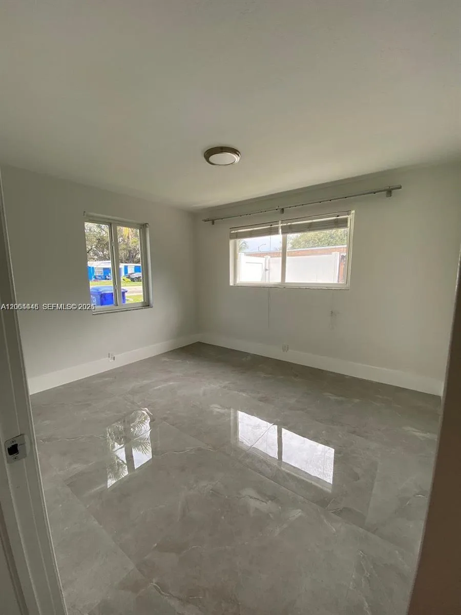 112 Ronald Rd, West Park, FL 33023 photo 6