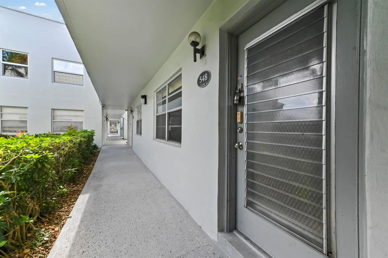 548 Capri L, Delray Beach, FL 33484 photo 2