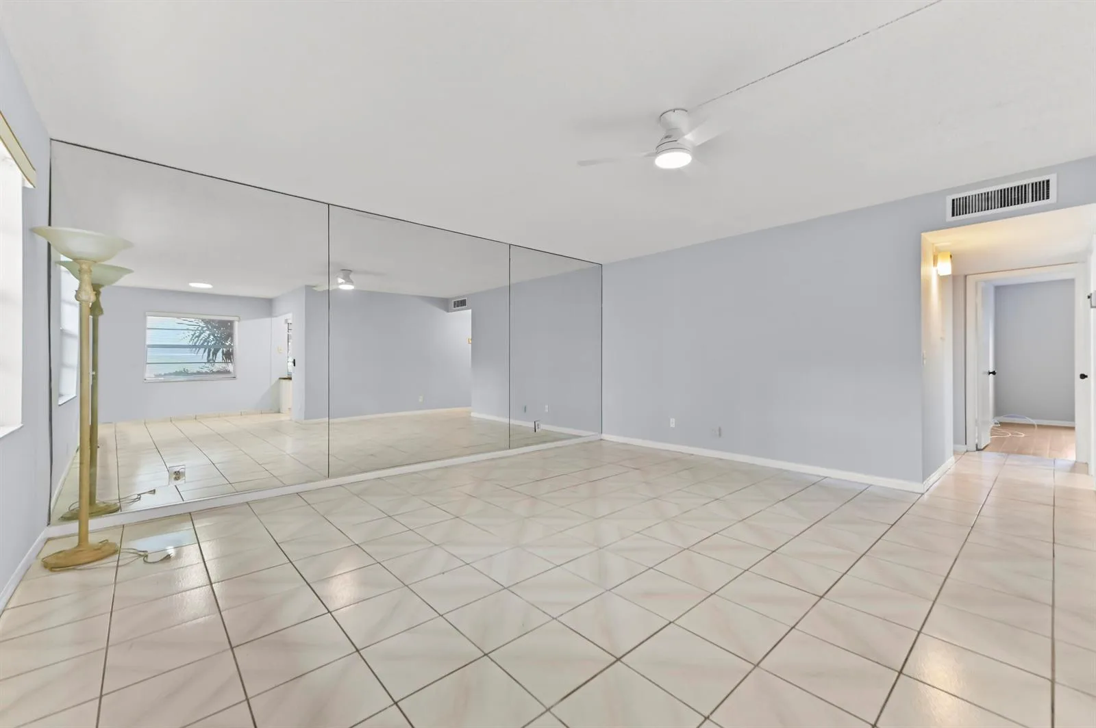 548 Capri L, Delray Beach, FL 33484 photo 4