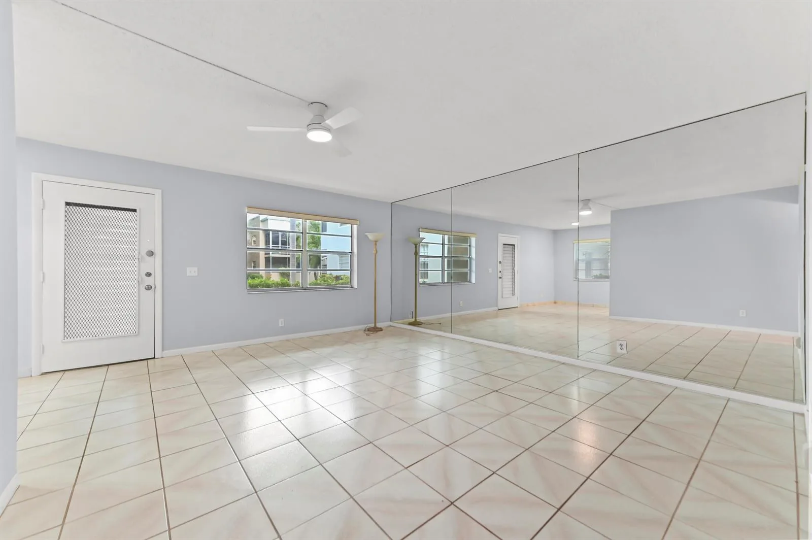 548 Capri L, Delray Beach, FL 33484 photo 5