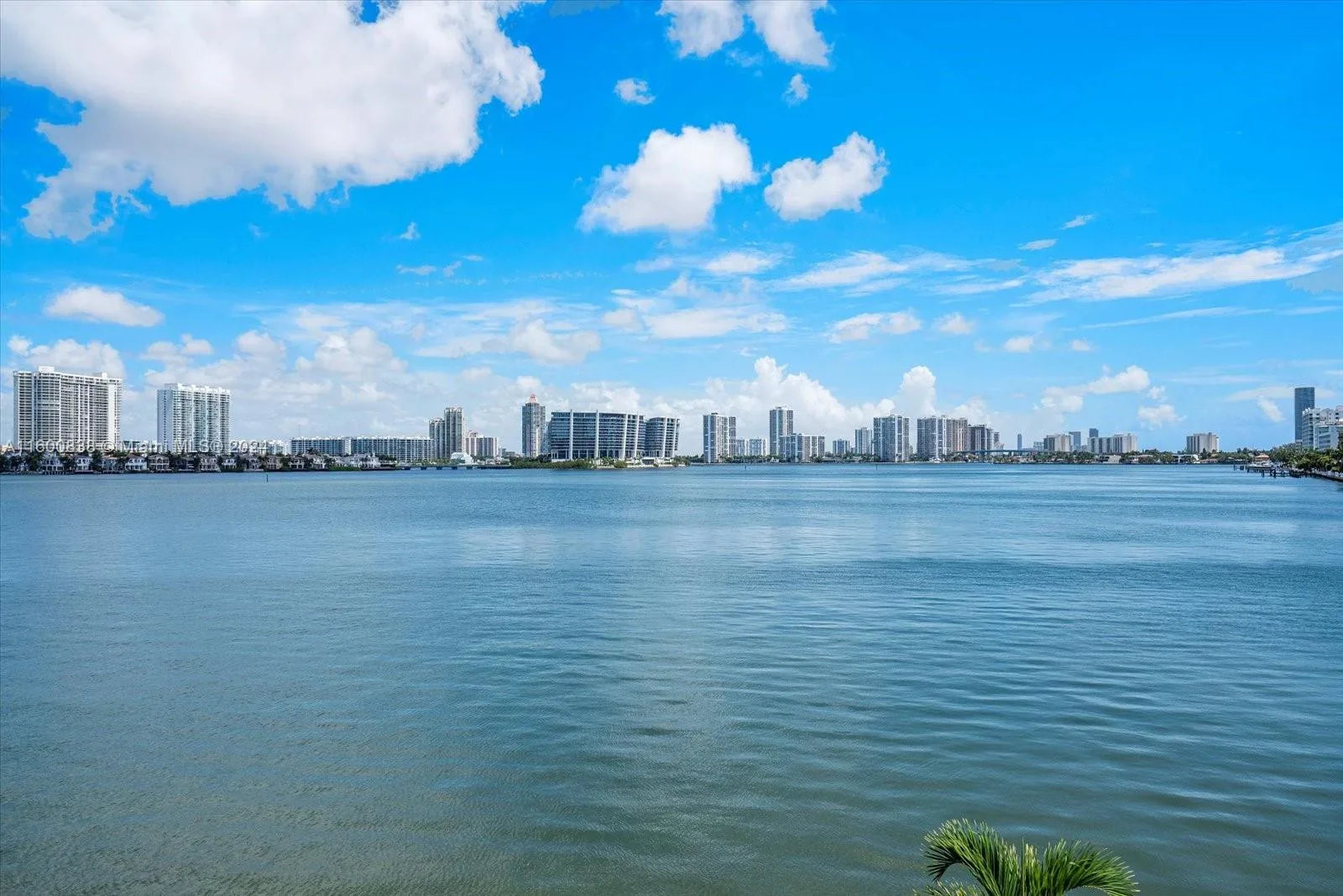 251 174th St # 2119, Sunny Isles Beach, FL 33160 photo 2